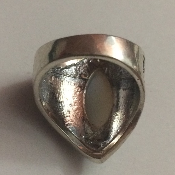 HP Silver-Plated Stone Ring - Picture 3 of 4